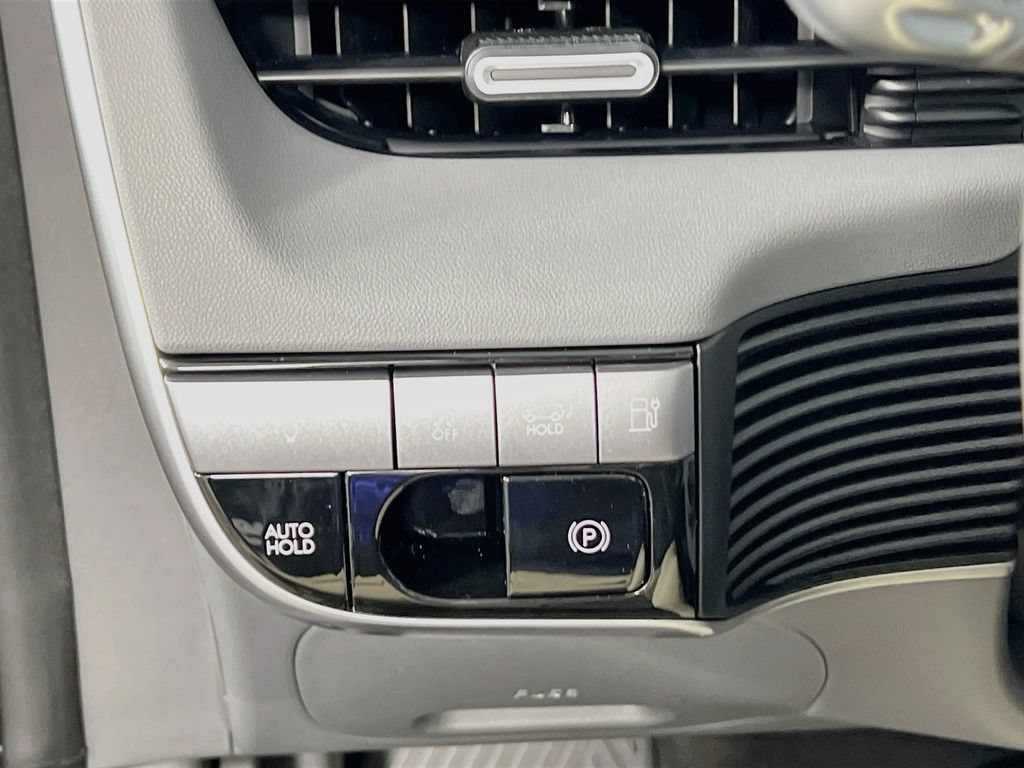 New 2027 Hyundai Ioniq 5 SEL AWD/4WD image 9