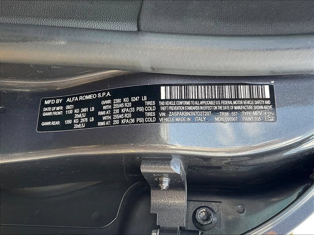 Used 2022 Alfa Romeo Stelvio Veloce AWD/4WD image 18