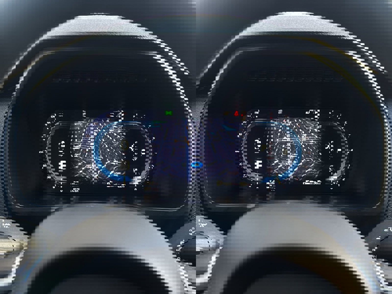 Used 2023 Volvo XC90 B6 Plus w/ Protection Package image 29