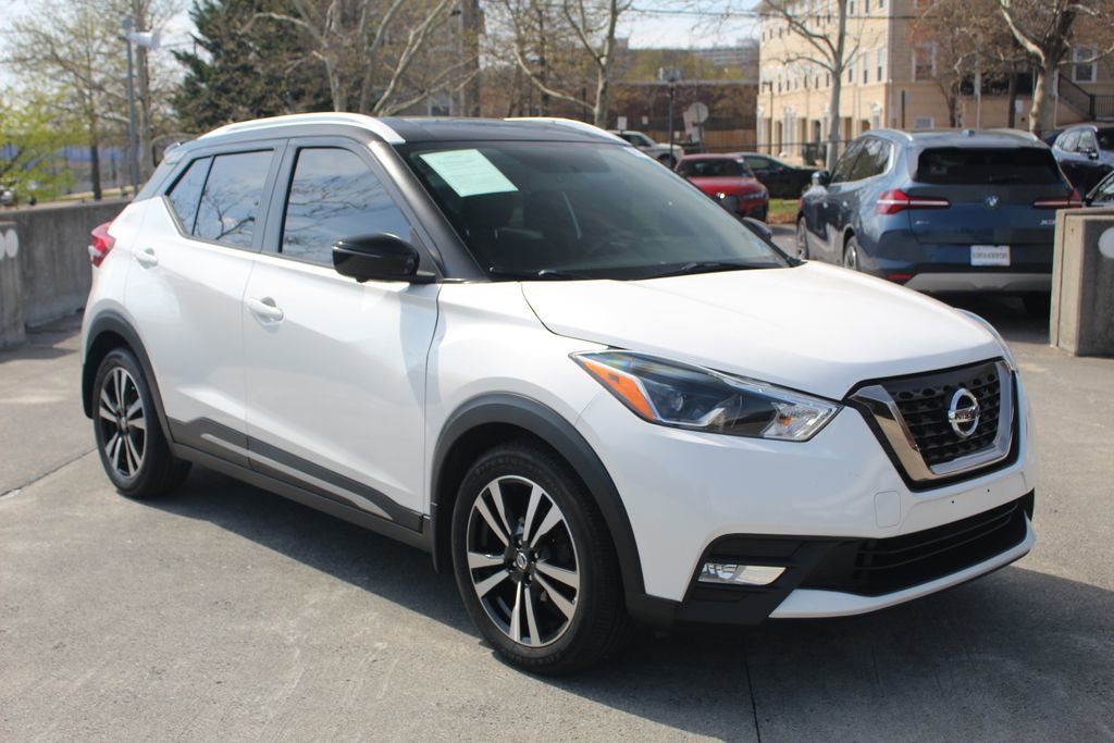 Used 2018 Nissan Kicks SR