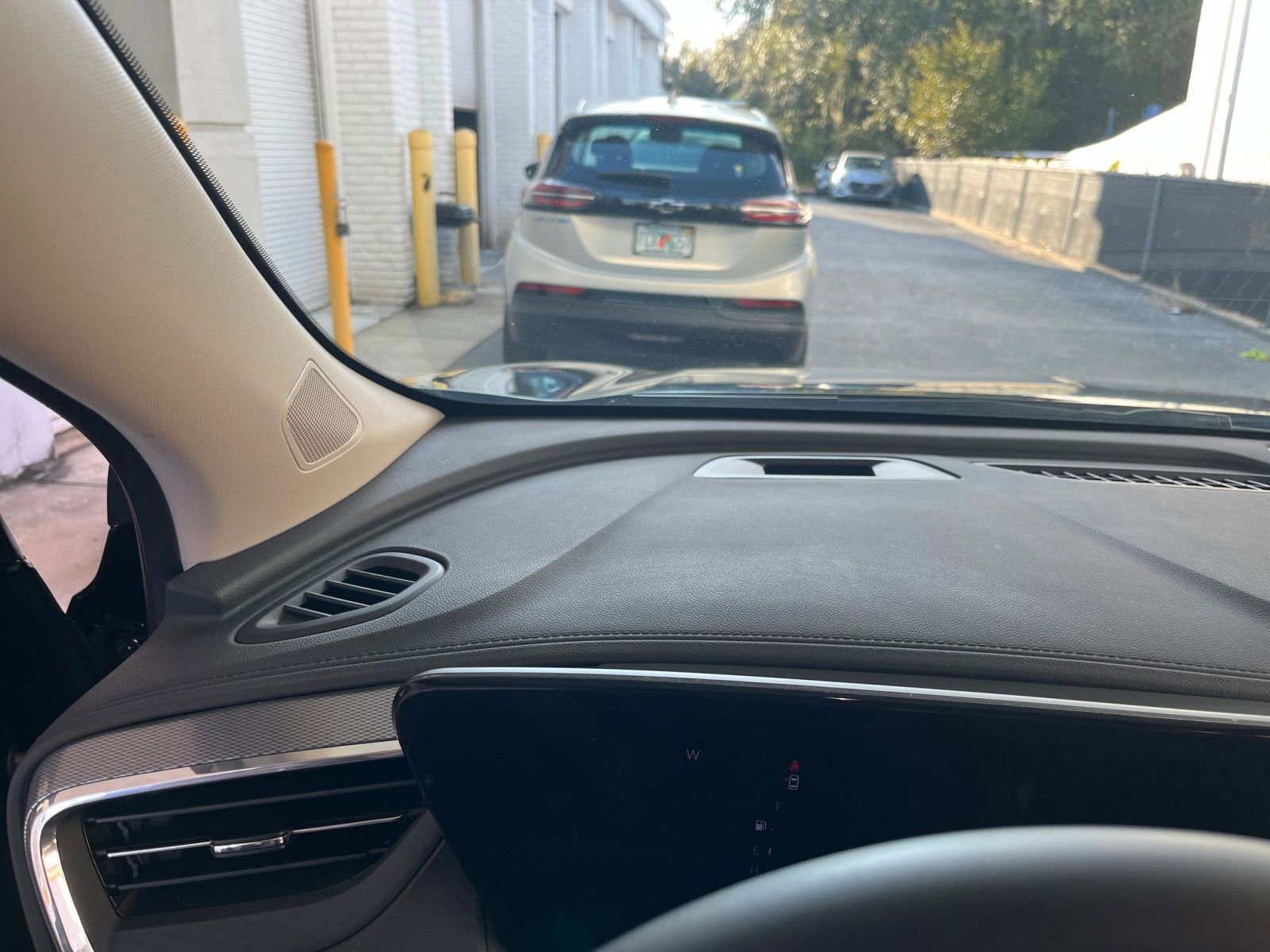 Used 2025 Buick Encore GX Preferred image 34