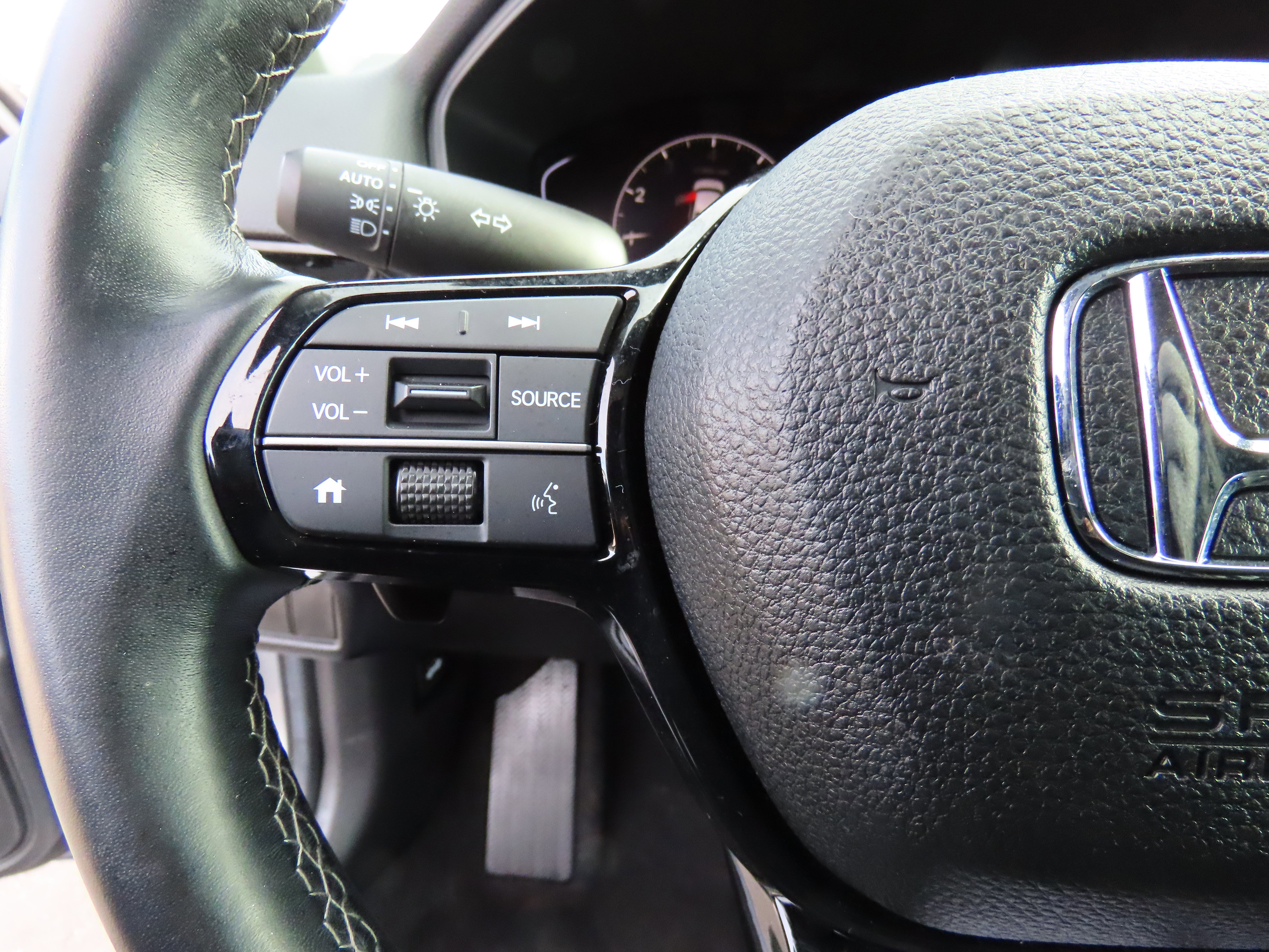 Used 2025 Honda Civic Sport image 31