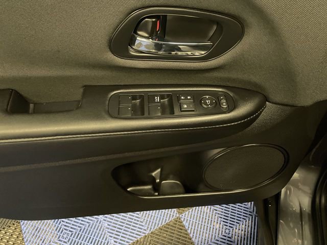 Certified 2022 Honda HR-V LX image 13