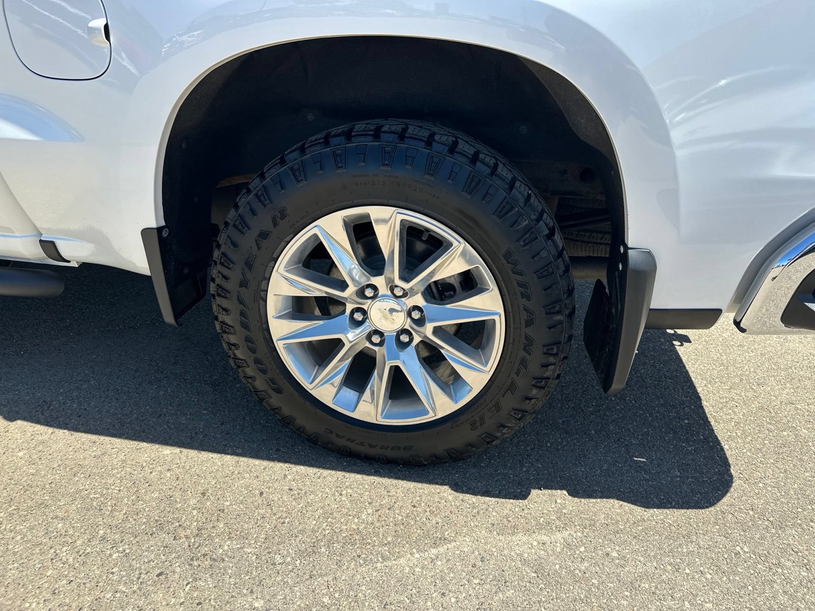Used 2019 Chevrolet Silverado 1500 LTZ w/ LTZ Premium Package AWD/4WD image 10