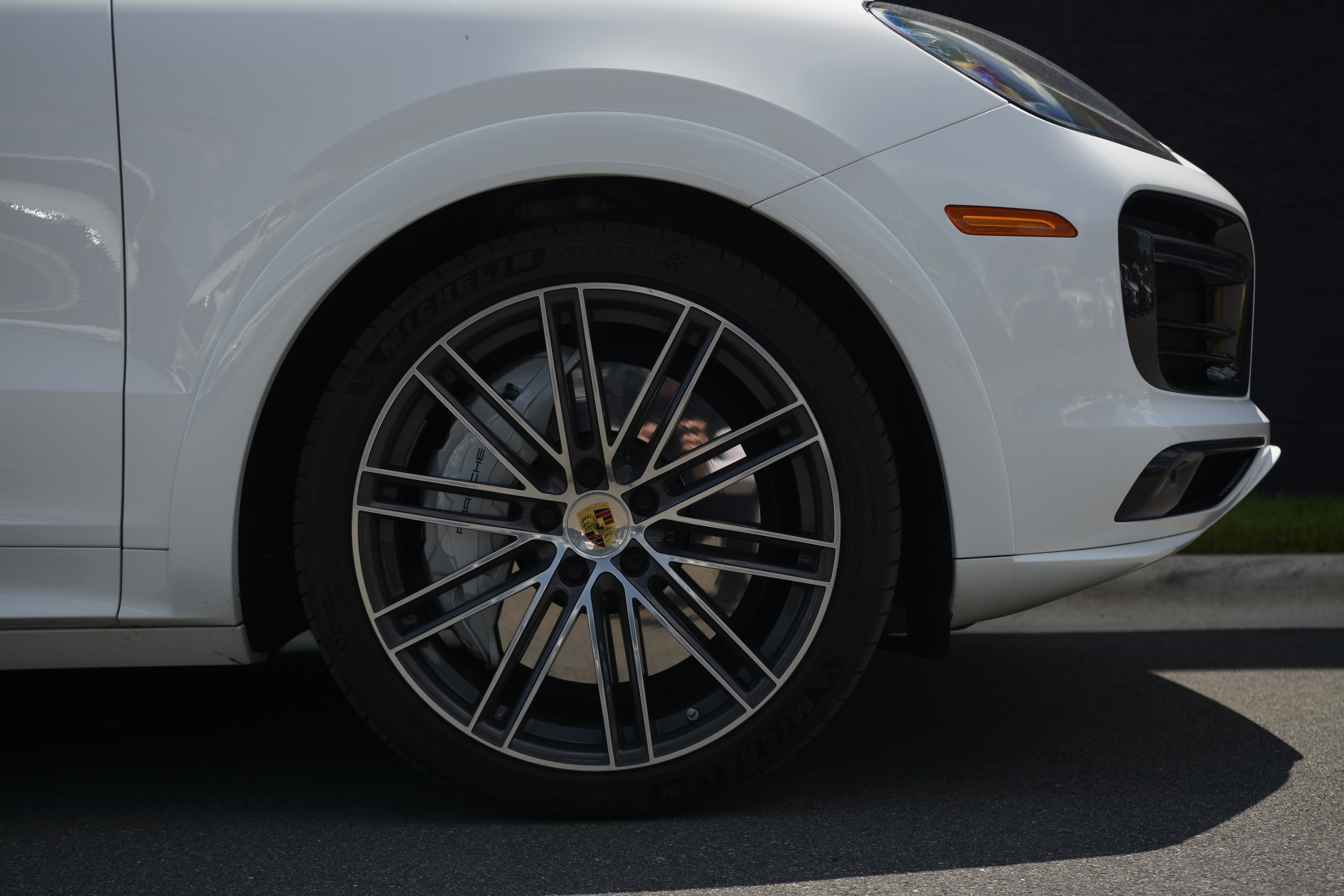 Certified 2023 Porsche Cayenne Turbo AWD/4WD image 49