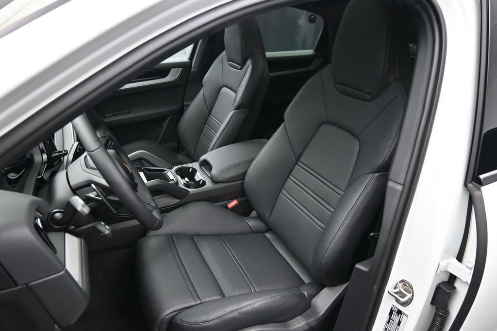 New 2026 Porsche Cayenne S AWD/4WD image 6