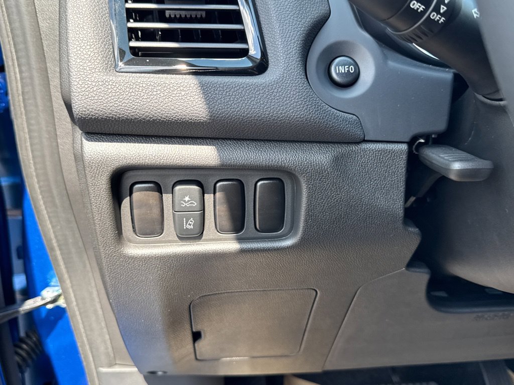 New 2027 Mitsubishi Outlander Sport LE FWD image 17