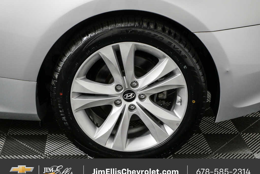 Used 2011 Hyundai Genesis 2.0T image 32