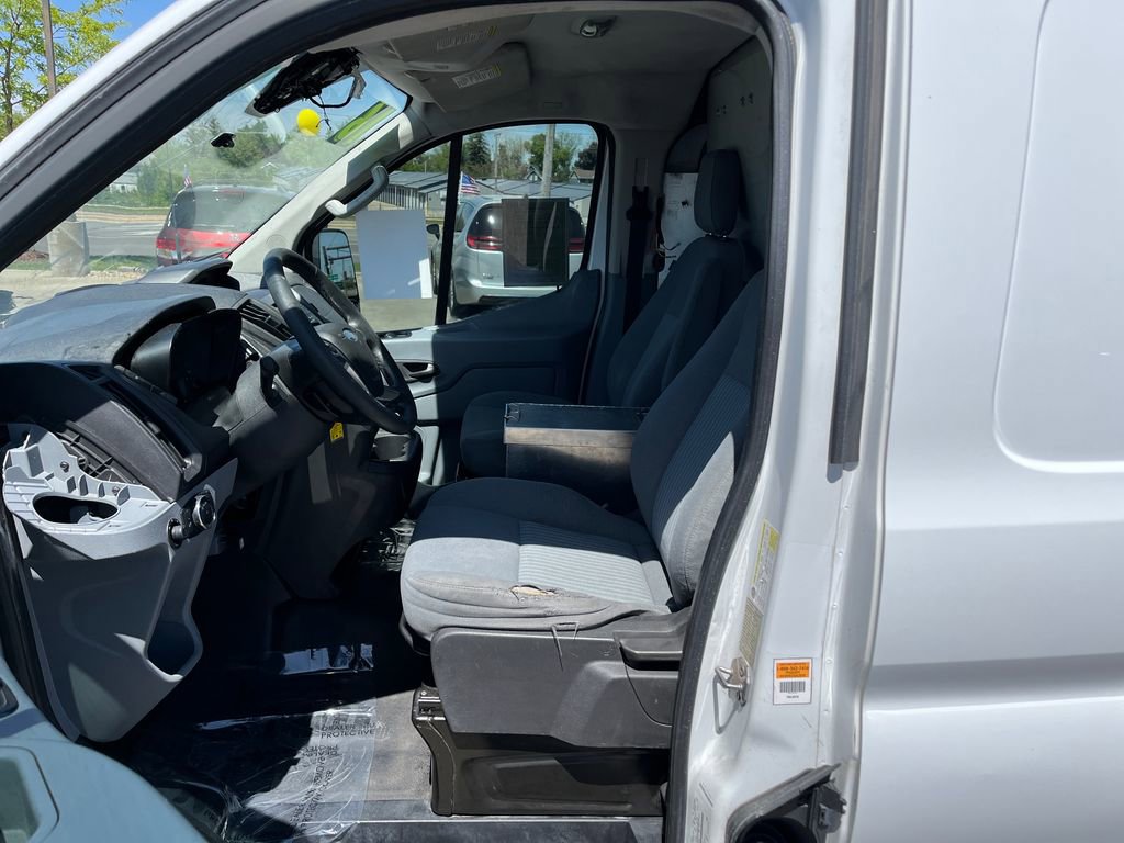 Used 2016 Ford Transit 250 130 Low Roof RWD image 7