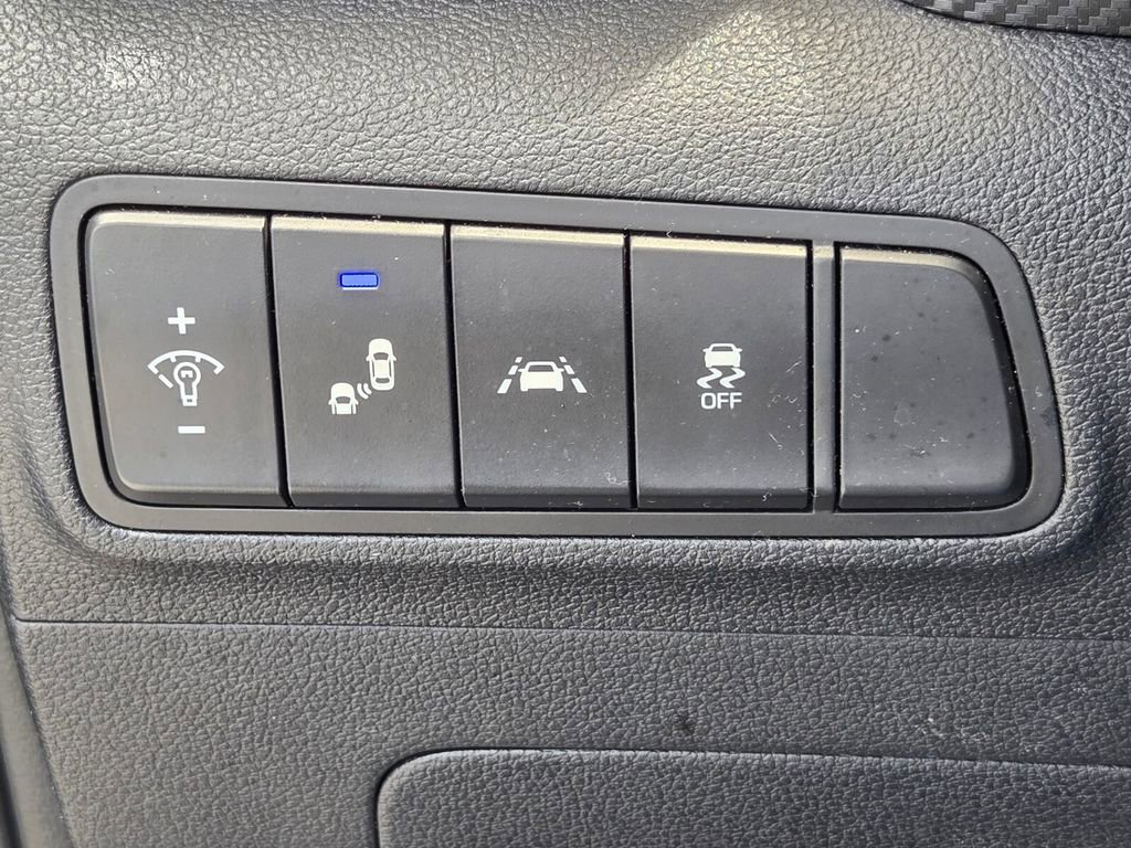 Used 2021 Hyundai Tucson Value w/ Winter Weather Package FWD image 26