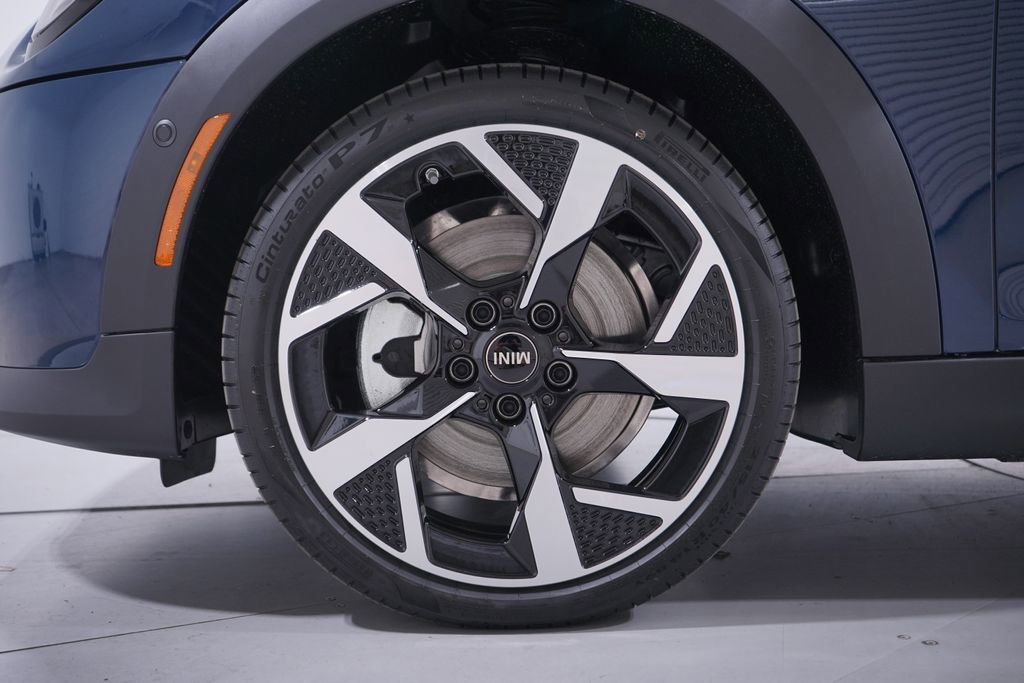 New 2026 MINI Cooper S image 2