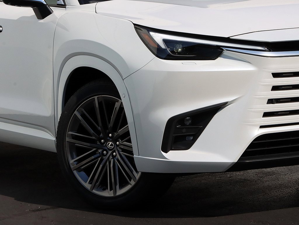 New 2026 Lexus TX 350 AWD image 3