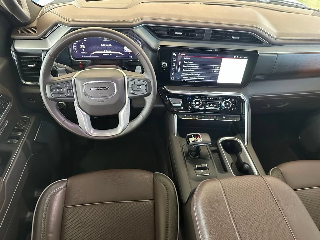 Used 2026 GMC Sierra 1500 Denali w/ Technology Package RWD image 17