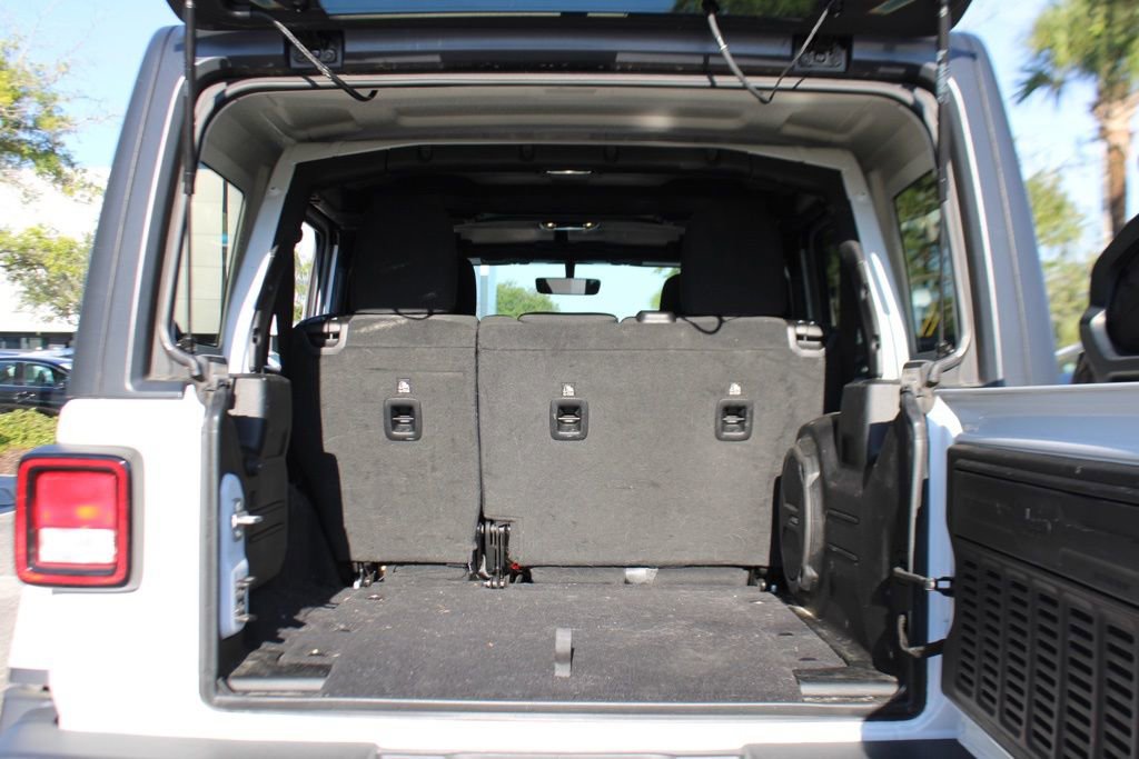 Used 2021 Jeep Wrangler Unlimited Rubicon image 29