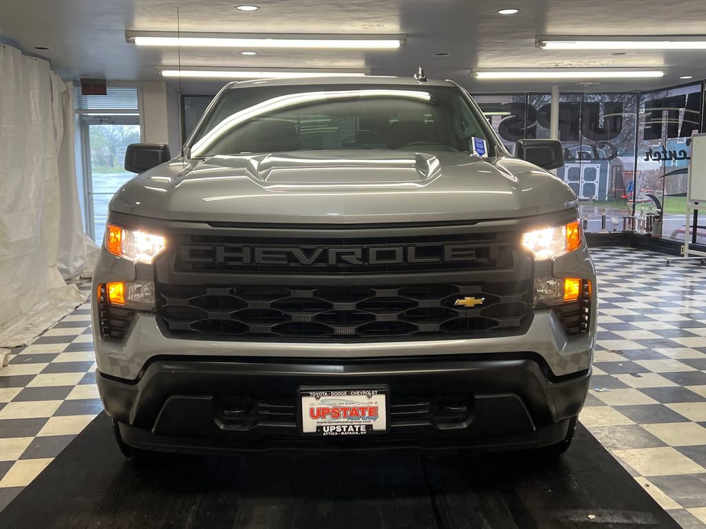 Used 2025 Chevrolet Silverado 1500 W/T w/ WT Value Package AWD/4WD image 2