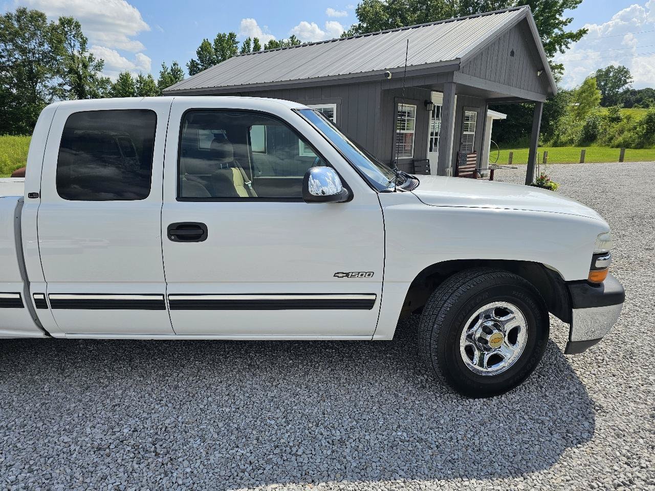 Used 2000 Chevrolet Silverado 1500 LS RWD image 12