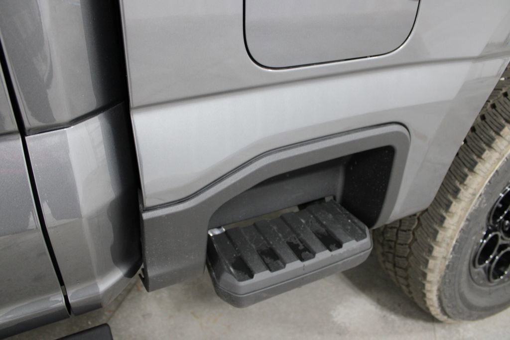 New 2026 Ford F250 XLT w/ XLT Premium Package image 27