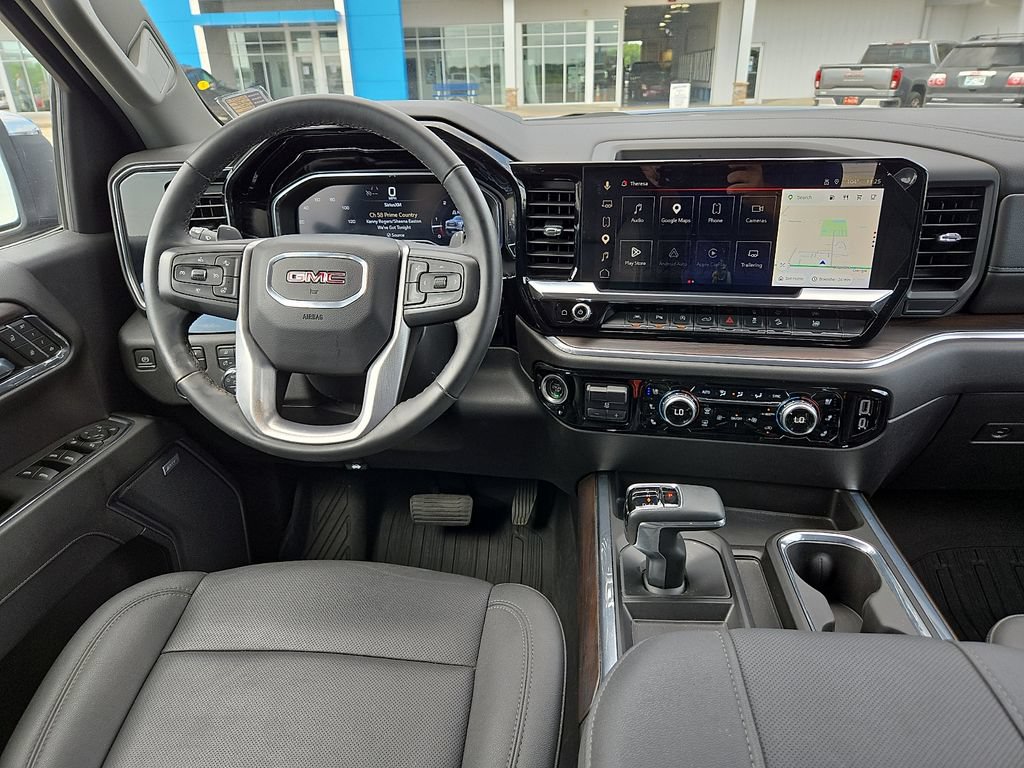 Used 2024 GMC Sierra 1500 SLT w/ SLT Premium Plus Package AWD/4WD image 10