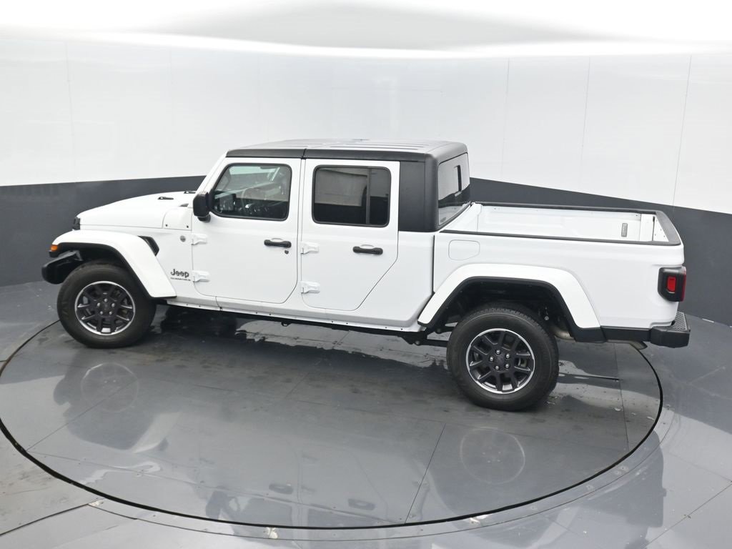 Certified 2023 Jeep Gladiator Overland image 39