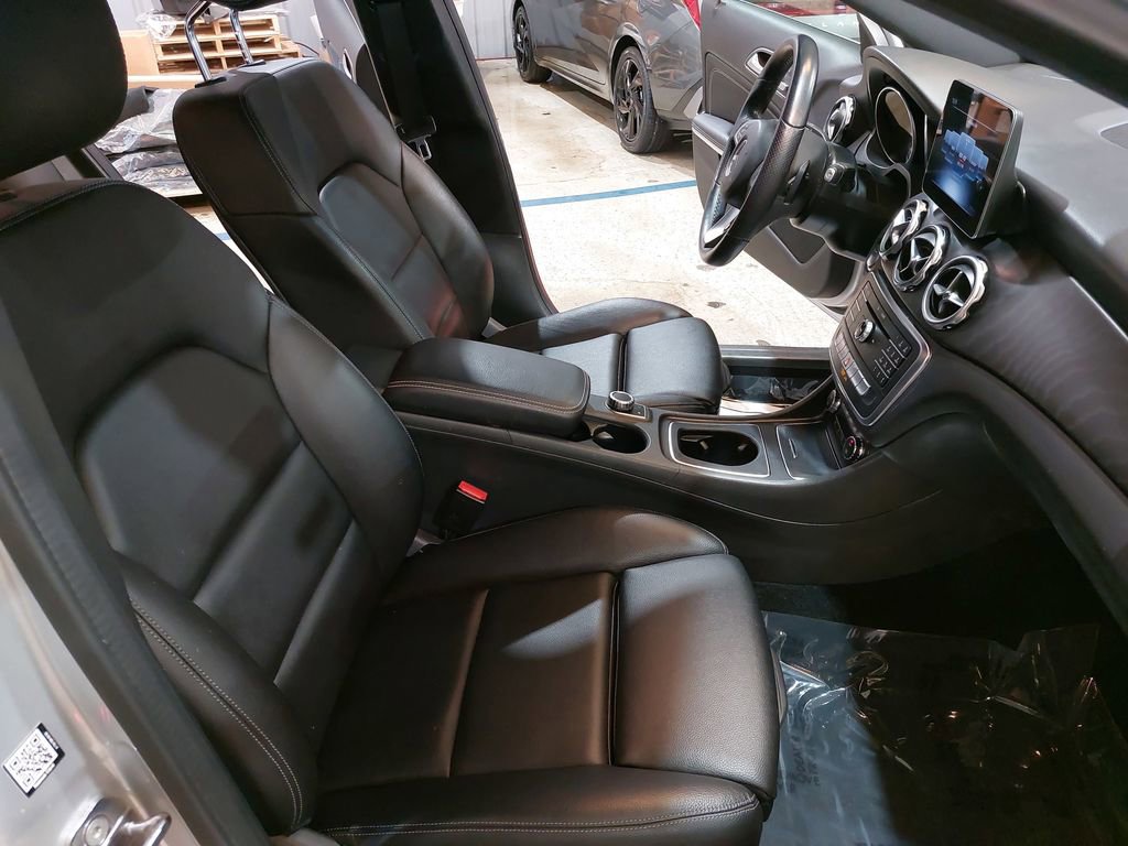 Used 2019 Mercedes-Benz GLA 250 image 10