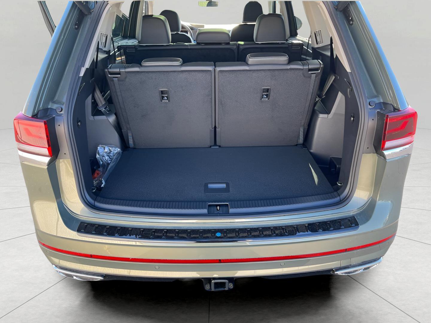 New 2026 Volkswagen Atlas SEL Premium R-Line image 32