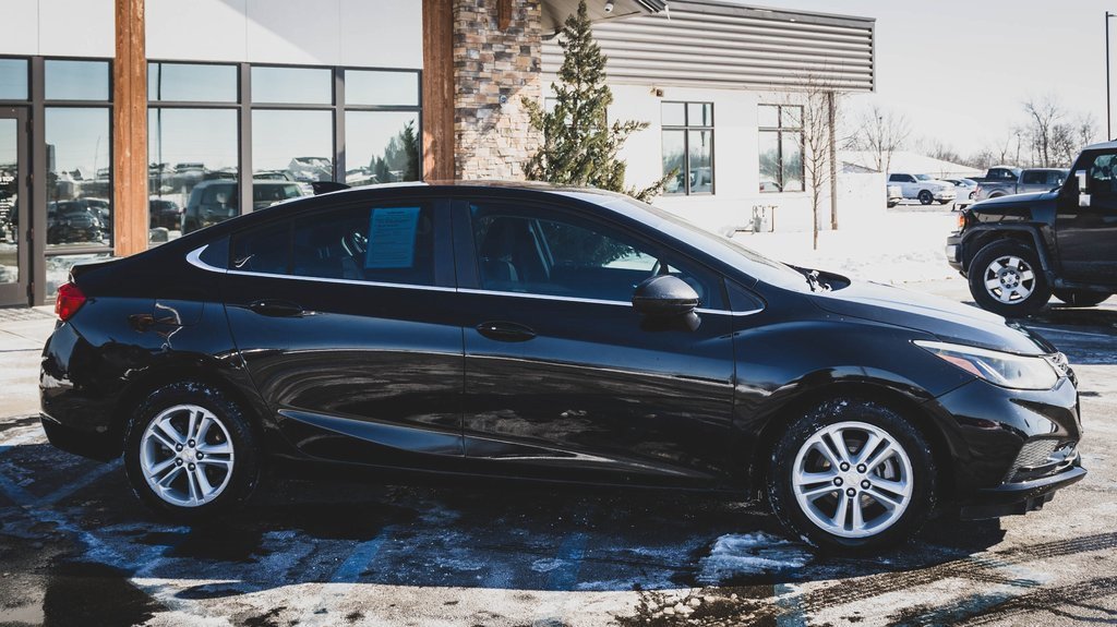 Used 2018 Chevrolet Cruze LT w/ Convenience Package image 26