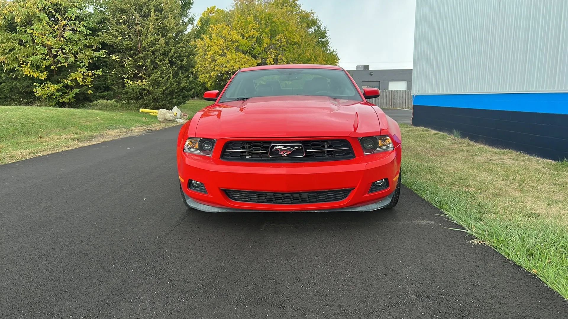 Used 2011 Ford Mustang Premium w/ 202A Rapid Spec Order Code image 2