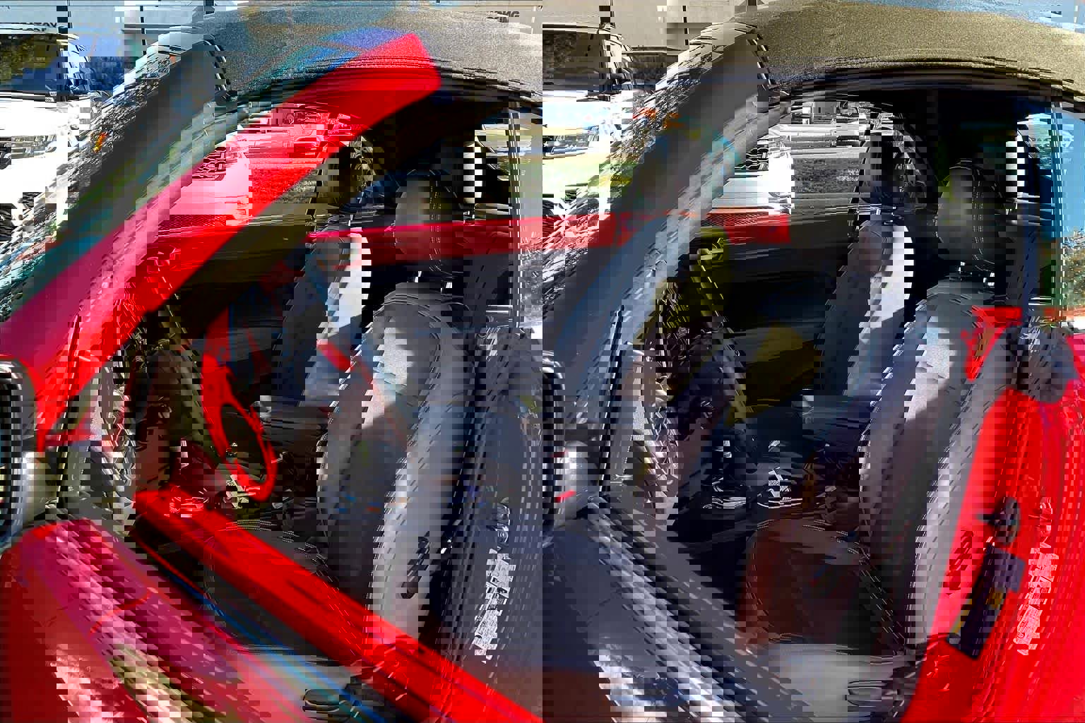 Used 2014 Volkswagen Beetle 2.5 image 26