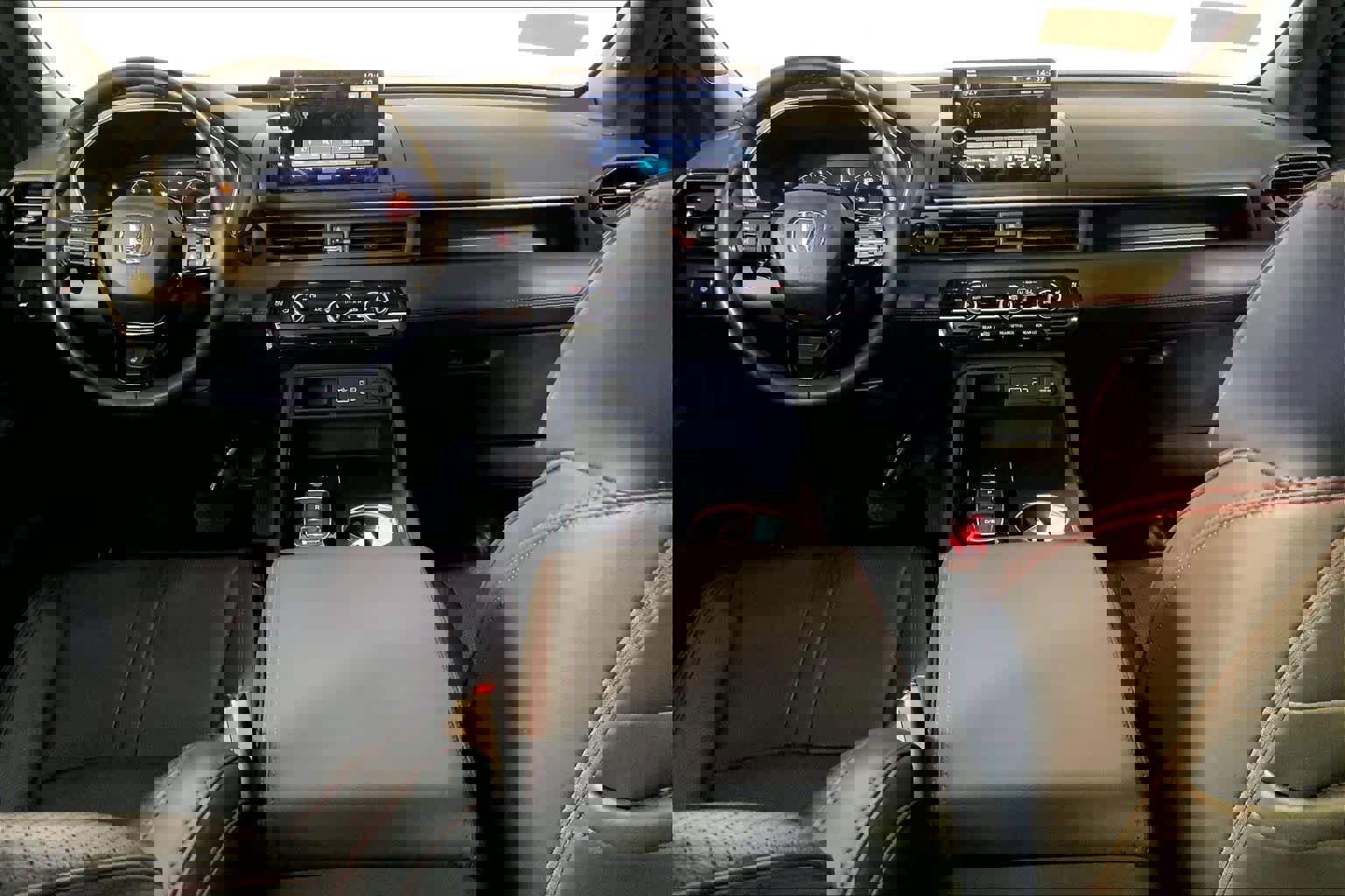 Used 2025 Honda Pilot Black Edition image 14