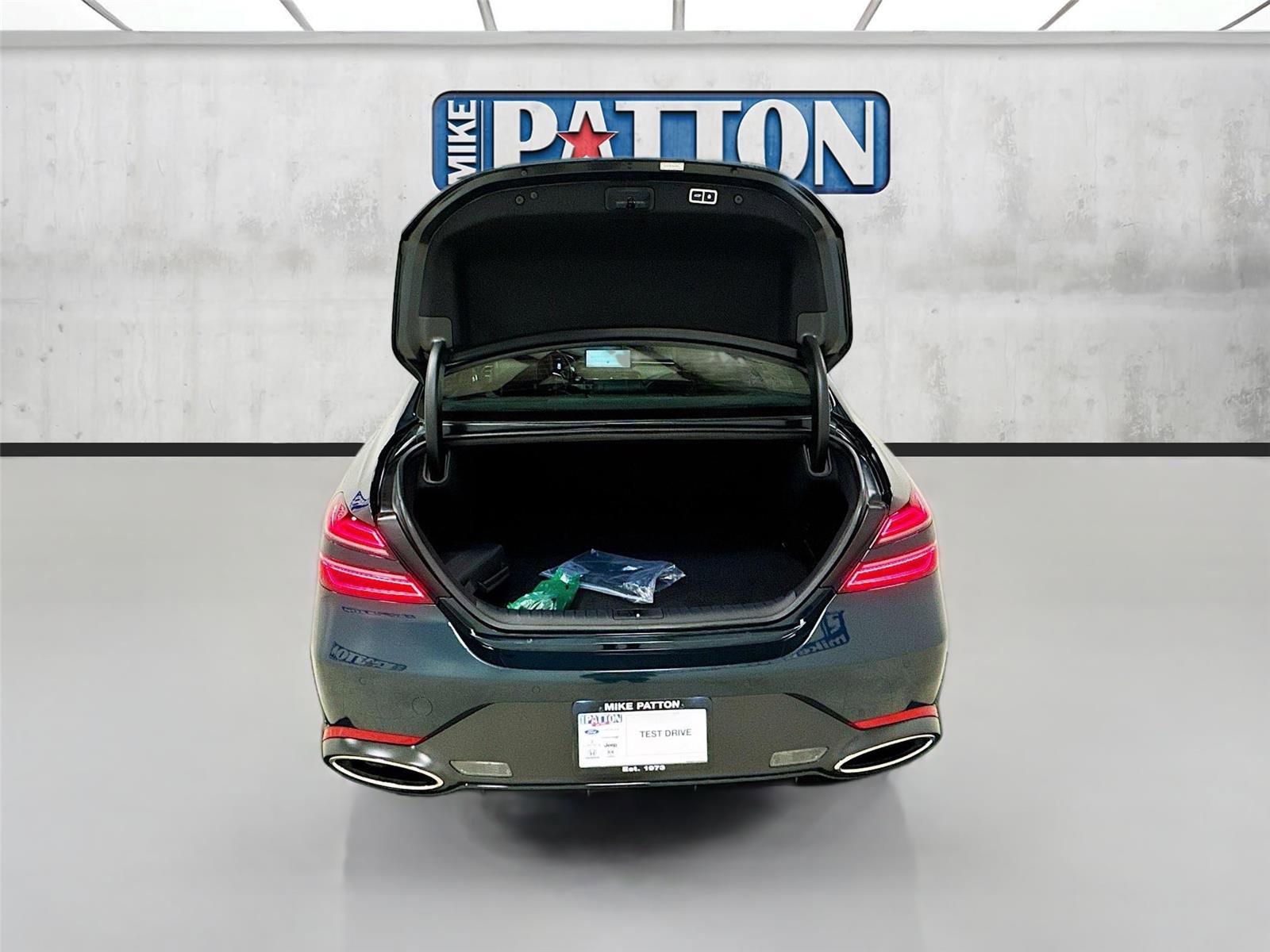 Used 2024 Genesis G70 3.3T Advanced w/ Sport Prestige Package image 28