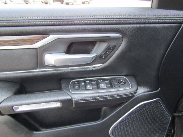 Used 2020 RAM 1500 Laramie AWD/4WD image 28