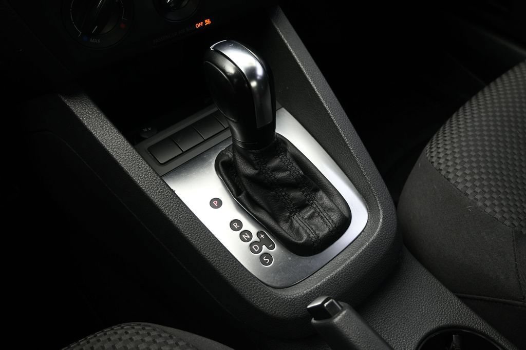 Used 2013 Volkswagen Jetta S FWD image 24