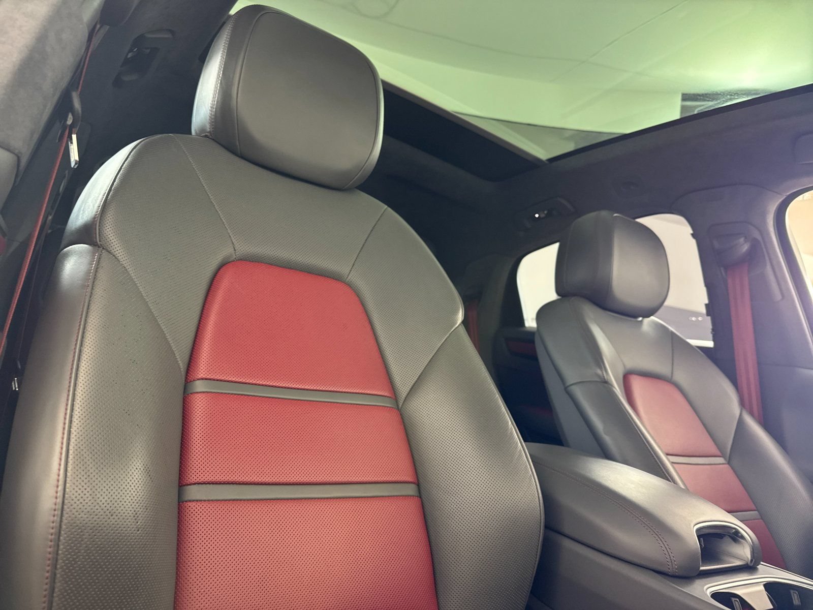 Certified 2021 Porsche Cayenne GTS AWD/4WD image 17