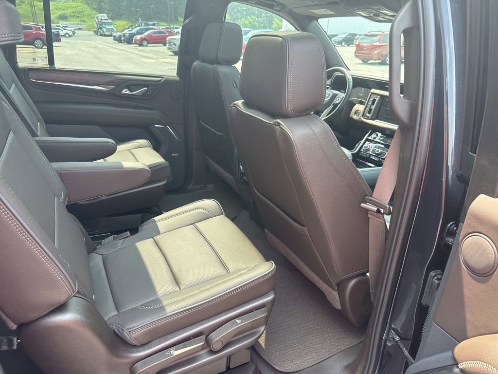 Used 2024 GMC Yukon XL Denali w/ Max Trailering Package image 15