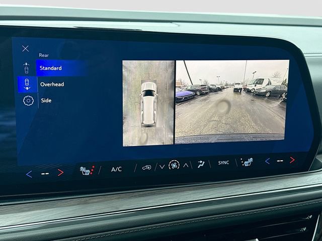 New 2026 Chevrolet Suburban LT image 15