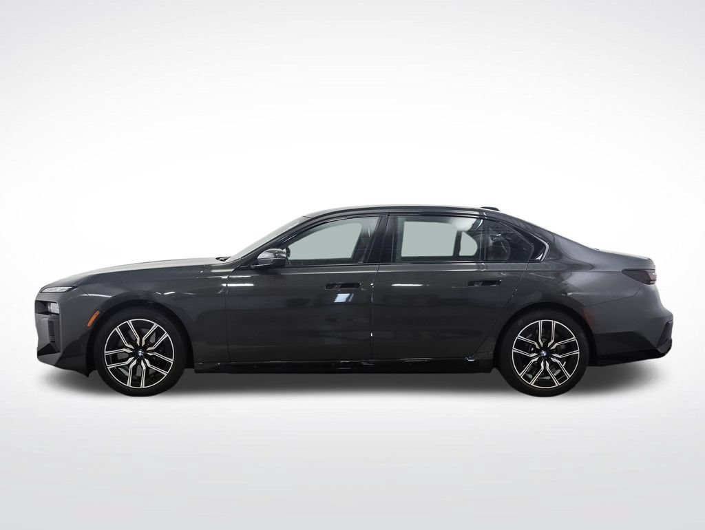 Used 2024 BMW 760i xDrive w/ Executive Package AWD/4WD image 2