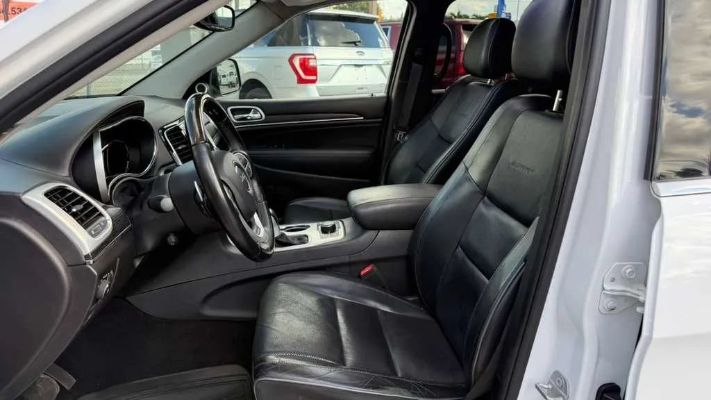 Used 2019 Jeep Grand Cherokee Summit AWD/4WD image 16