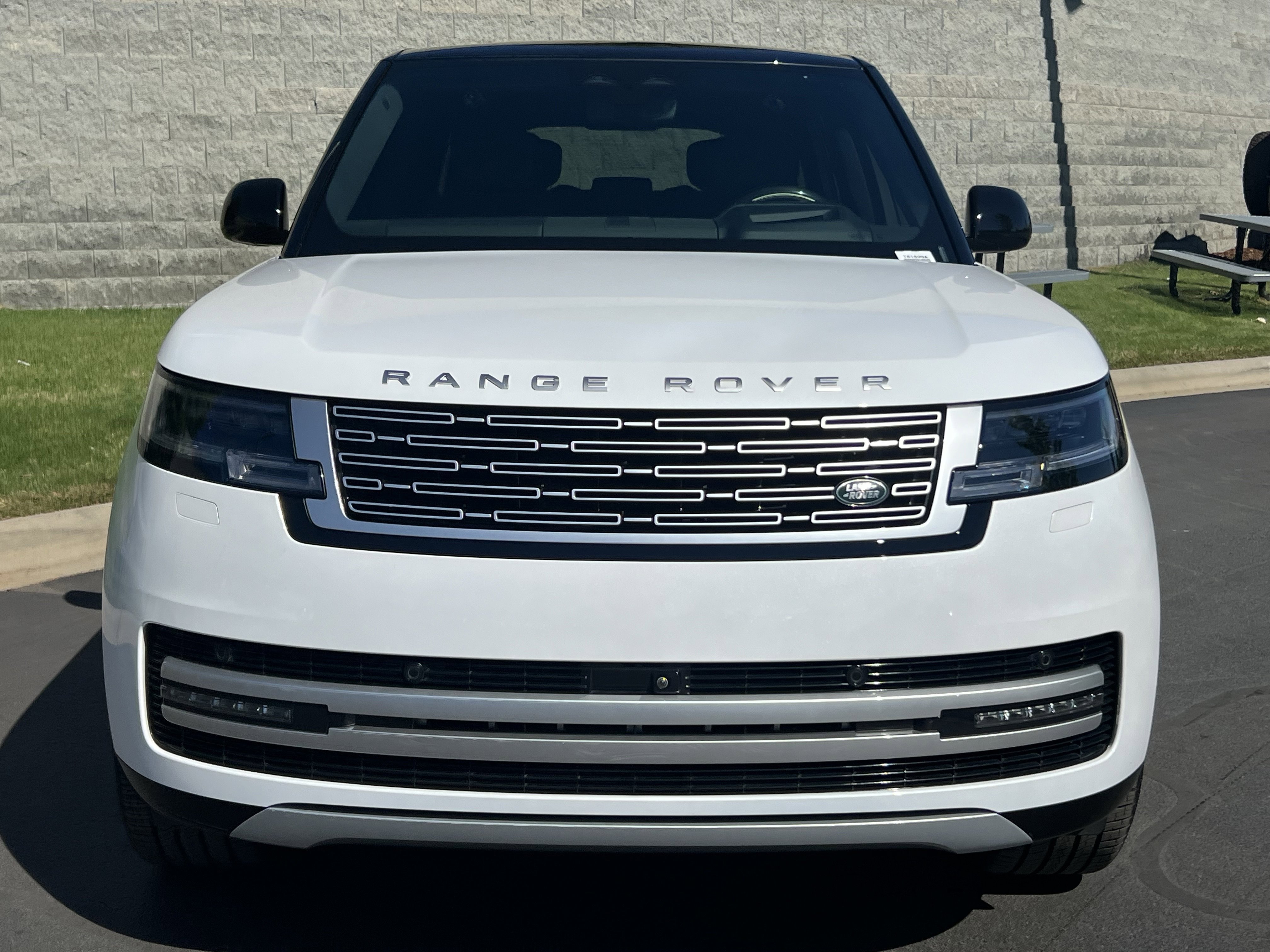 Certified 2024 Land Rover Range Rover Long Wheelbase Autobiography AWD/4WD image 10