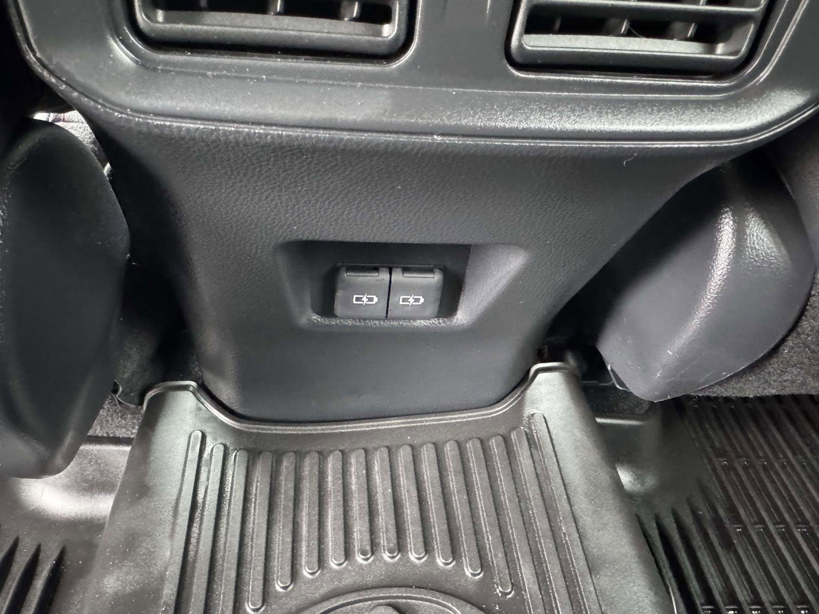 Used 2024 Toyota RAV4 XSE w/ Premium Package image 22