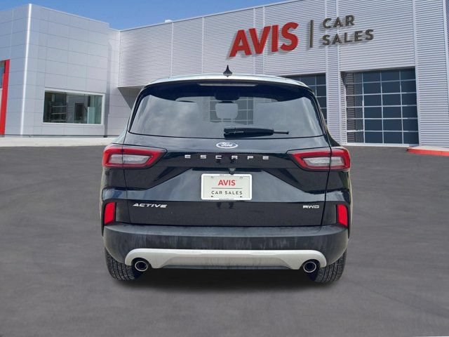 Used 2025 Ford Escape Active AWD/4WD image 9