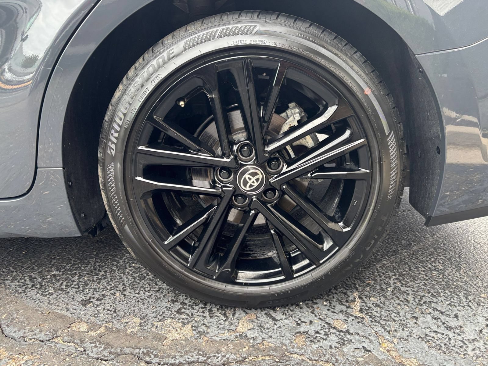 Used 2026 Toyota Camry SE FWD image 30