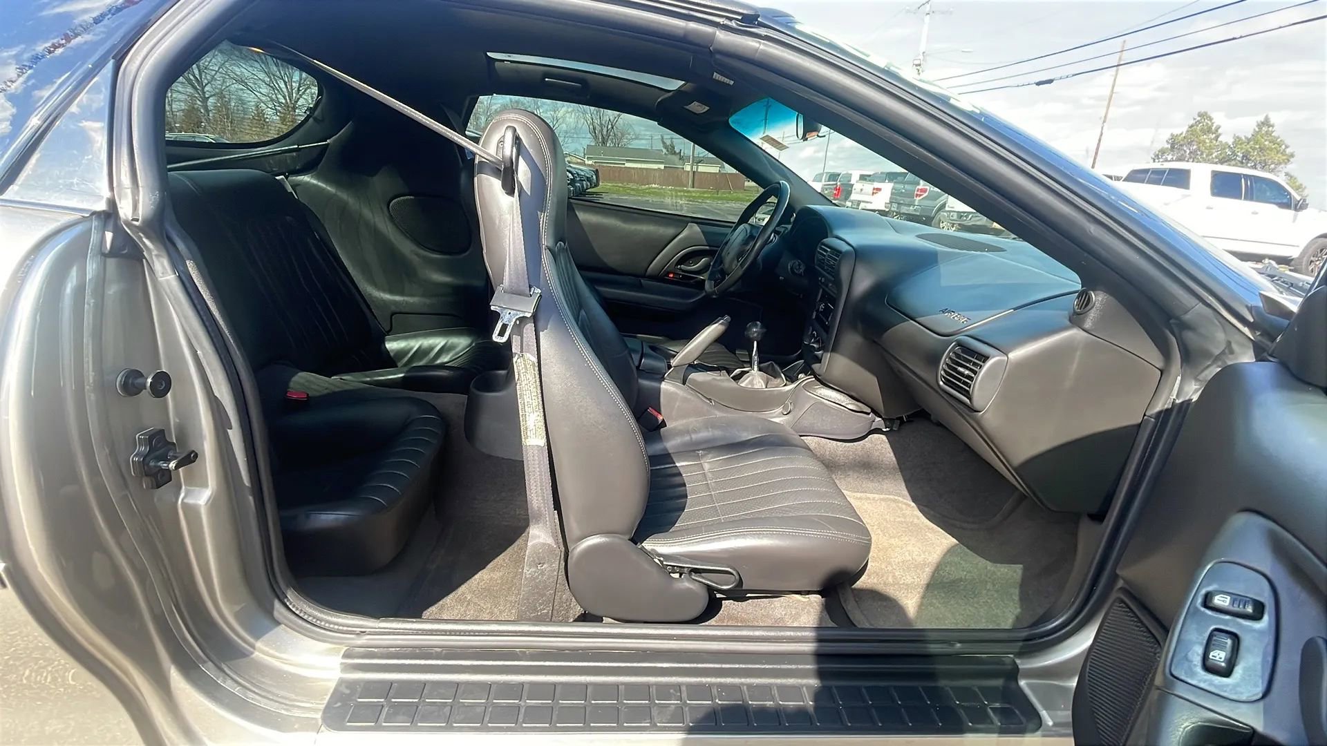 Used 2002 Chevrolet Camaro Z28 w/ SS Performance/Appearance Pkg RWD image 21