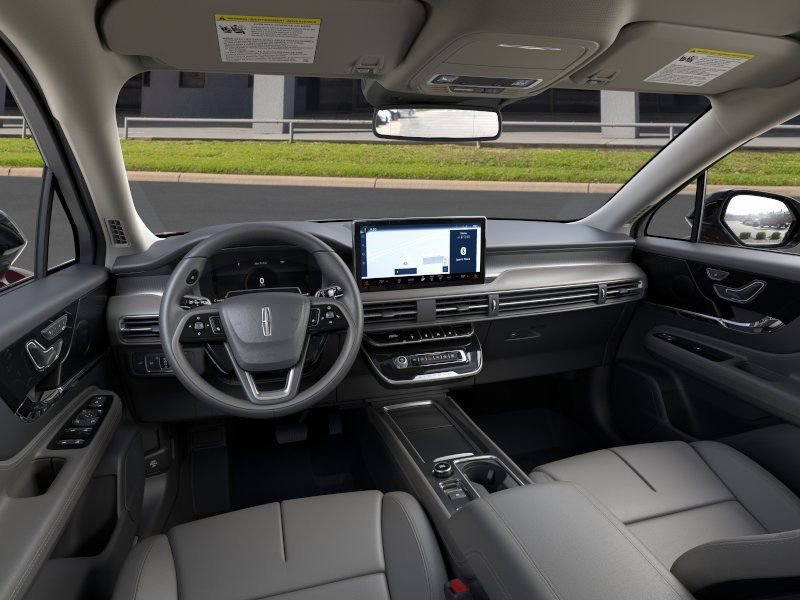 New 2026 Lincoln Corsair Premiere FWD image 9