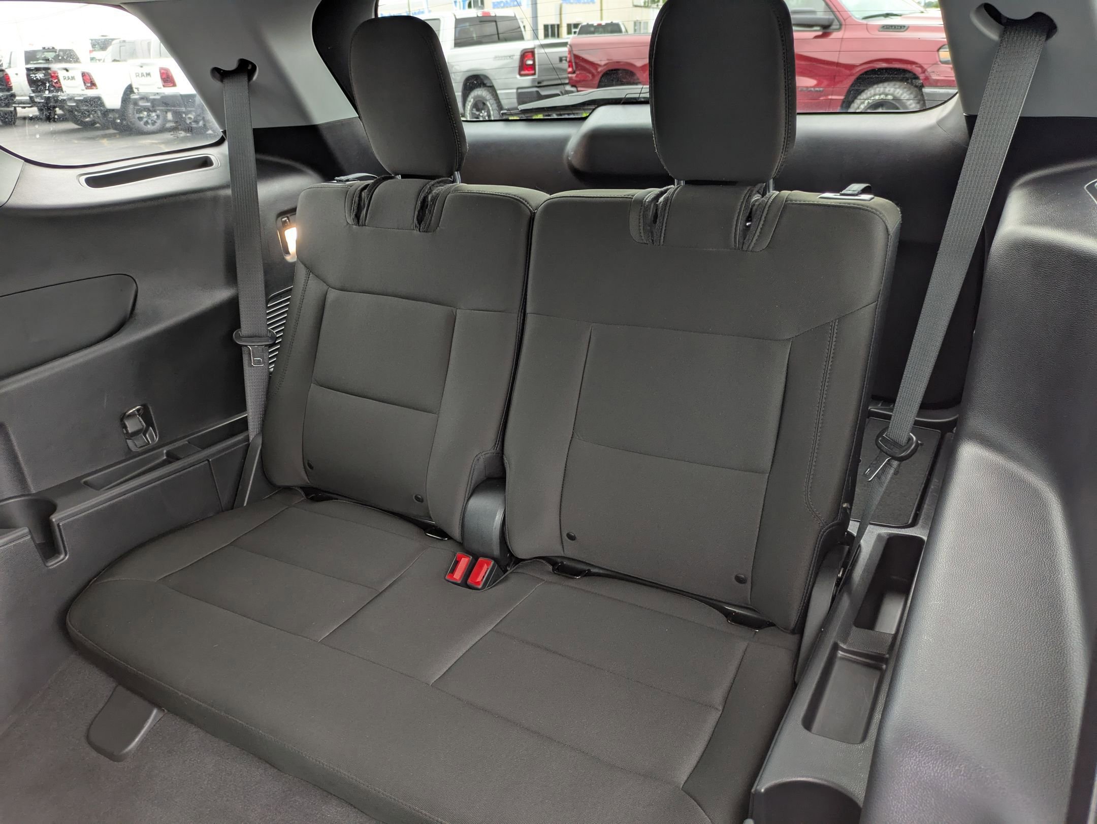 Used 2022 Ford Explorer XLT image 28