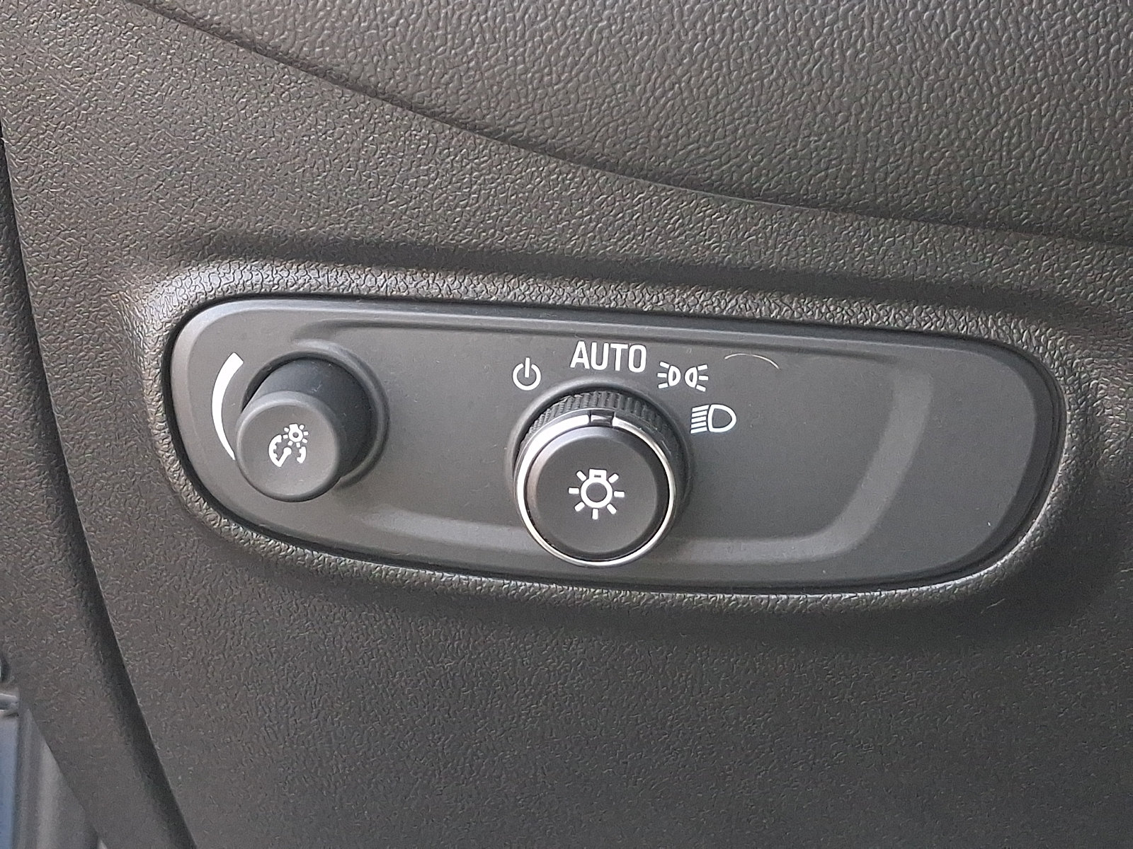 Used 2019 Chevrolet Equinox LT AWD/4WD image 24