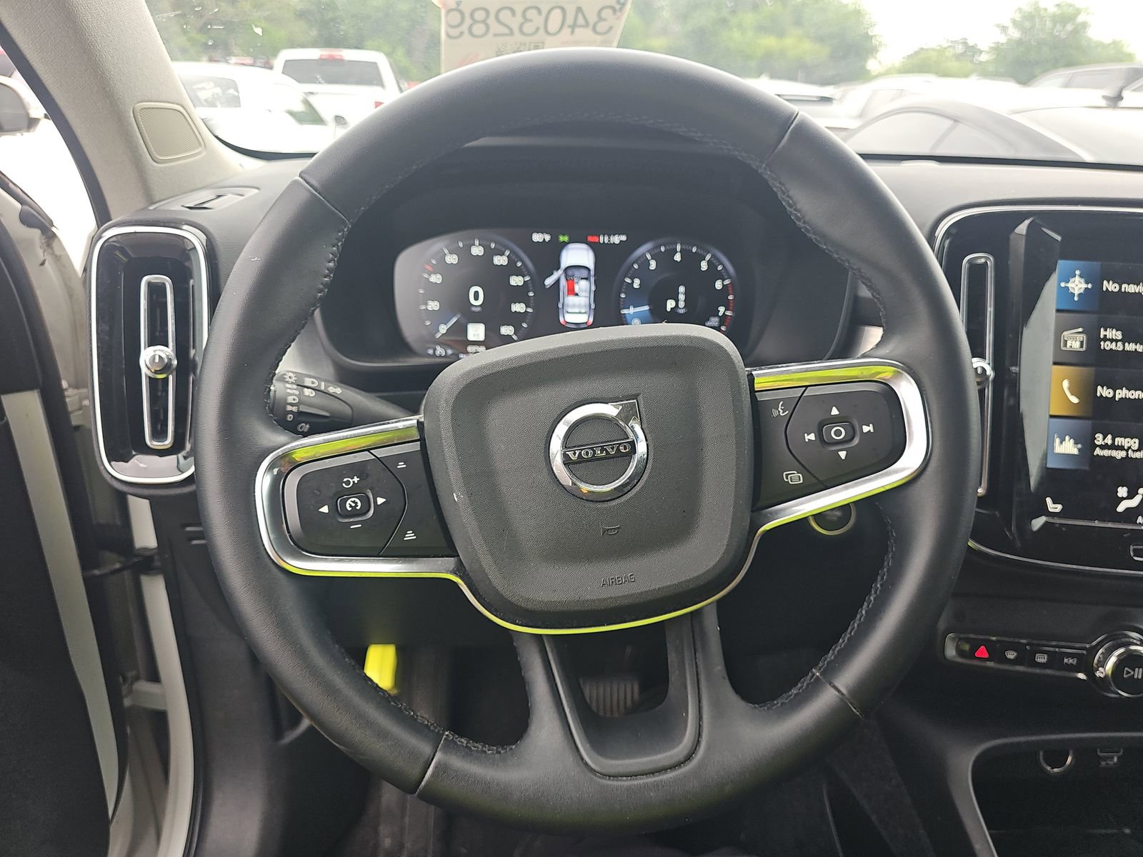Used 2022 Volvo XC40 T5 Momentum AWD/4WD image 15