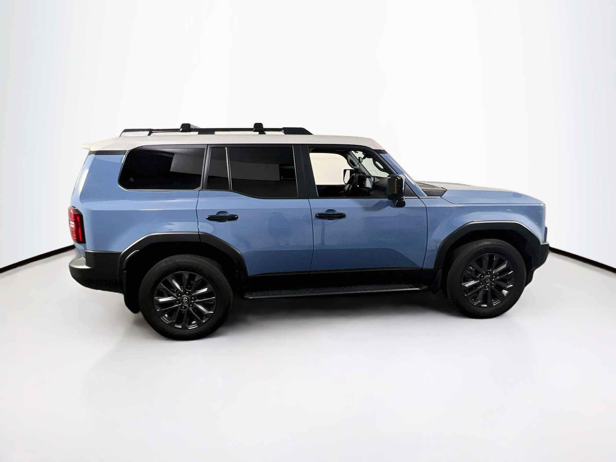 Used 2025 Toyota Land Cruiser w/ Premium Package AWD/4WD image 4