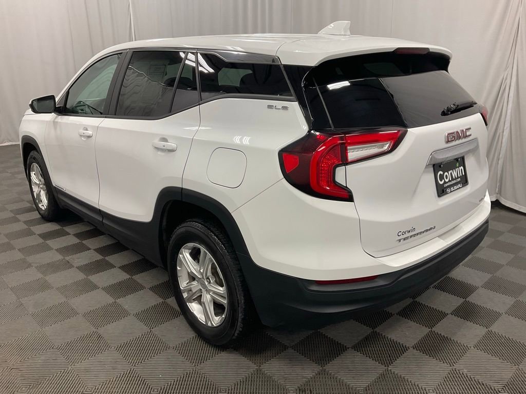 Used 2024 GMC Terrain SLE image 7