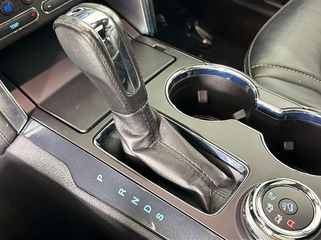Used 2018 Ford Explorer Platinum AWD/4WD image 16