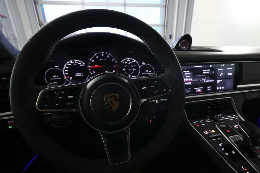 Used 2020 Porsche Panamera GTS AWD/4WD image 17